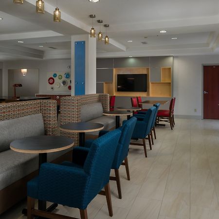 Holiday Inn Express Lawrence By Ihg Luaran gambar