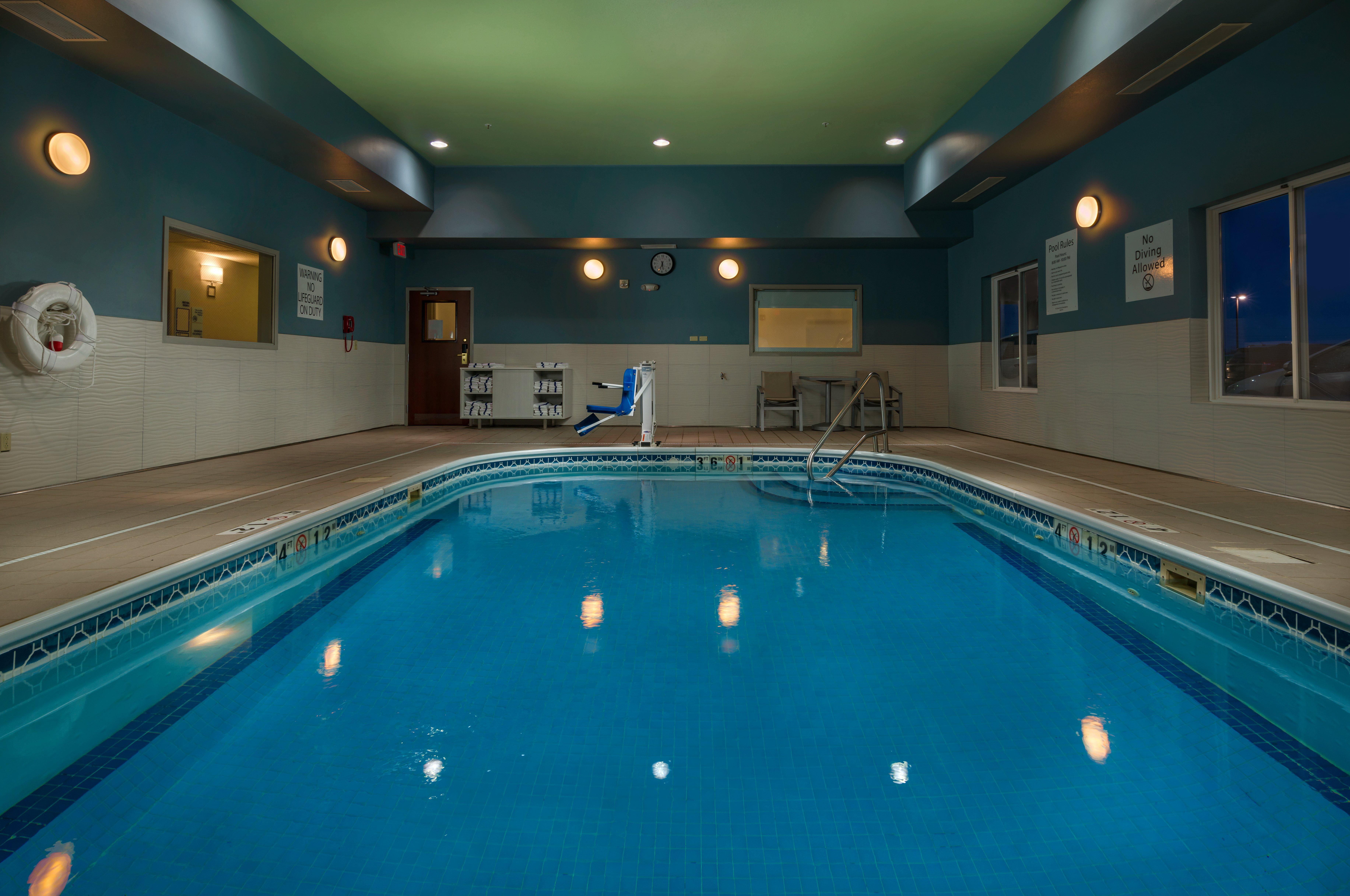 Holiday Inn Express Lawrence By Ihg Luaran gambar