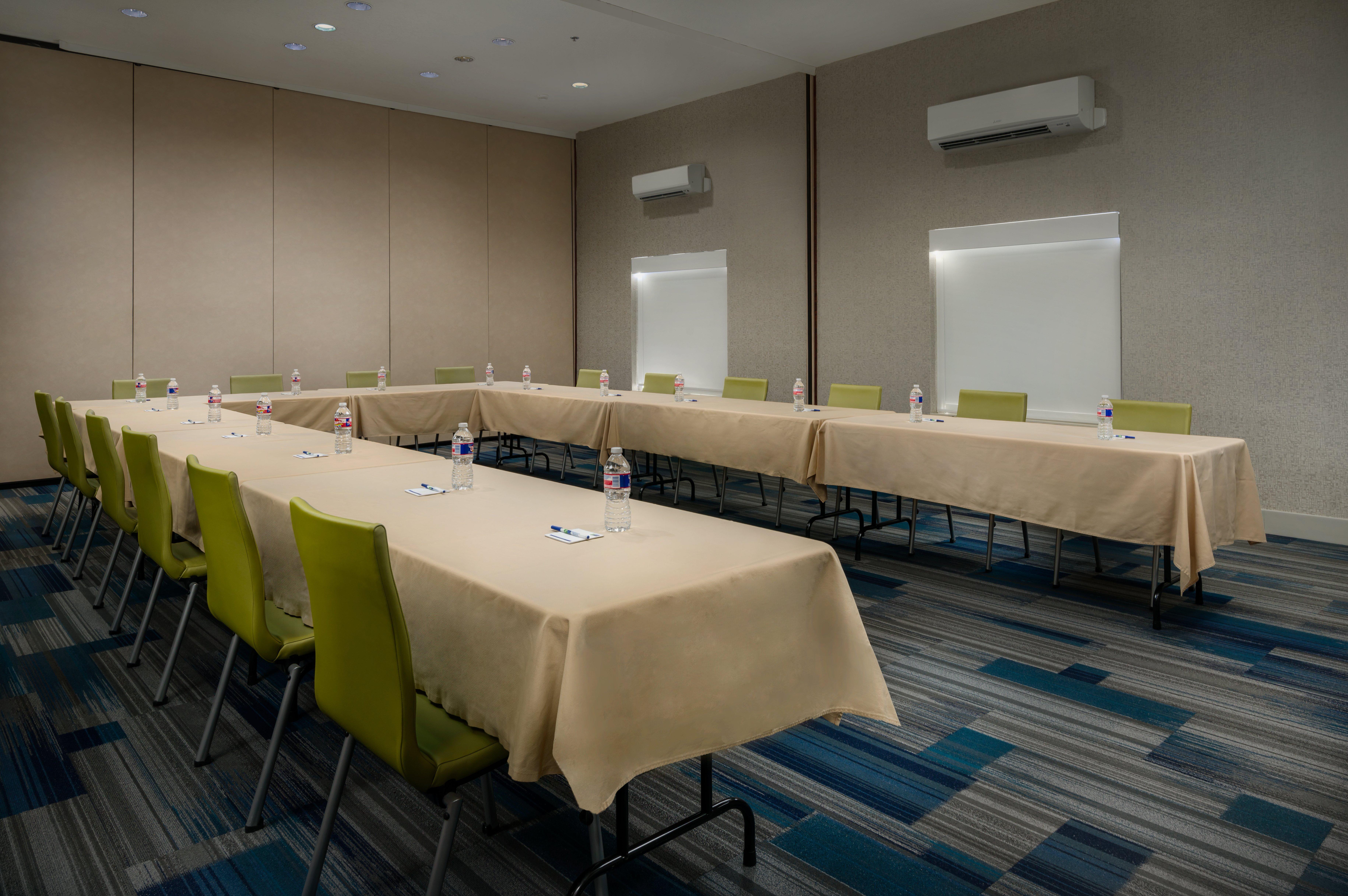 Holiday Inn Express Lawrence By Ihg Luaran gambar