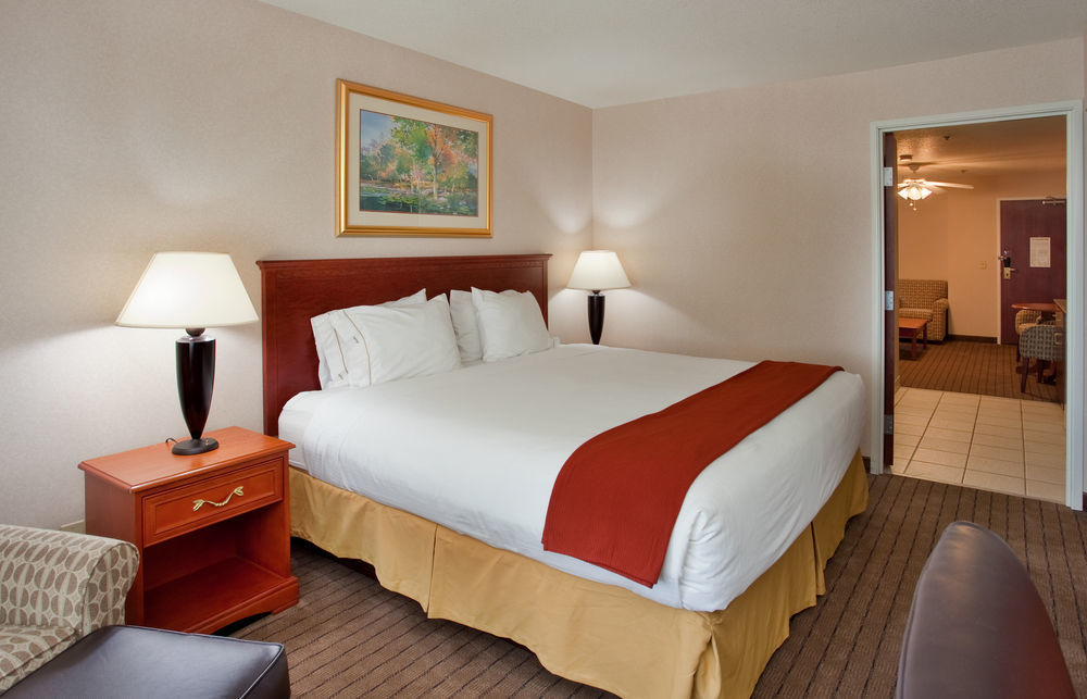 Holiday Inn Express Lawrence By Ihg Luaran gambar