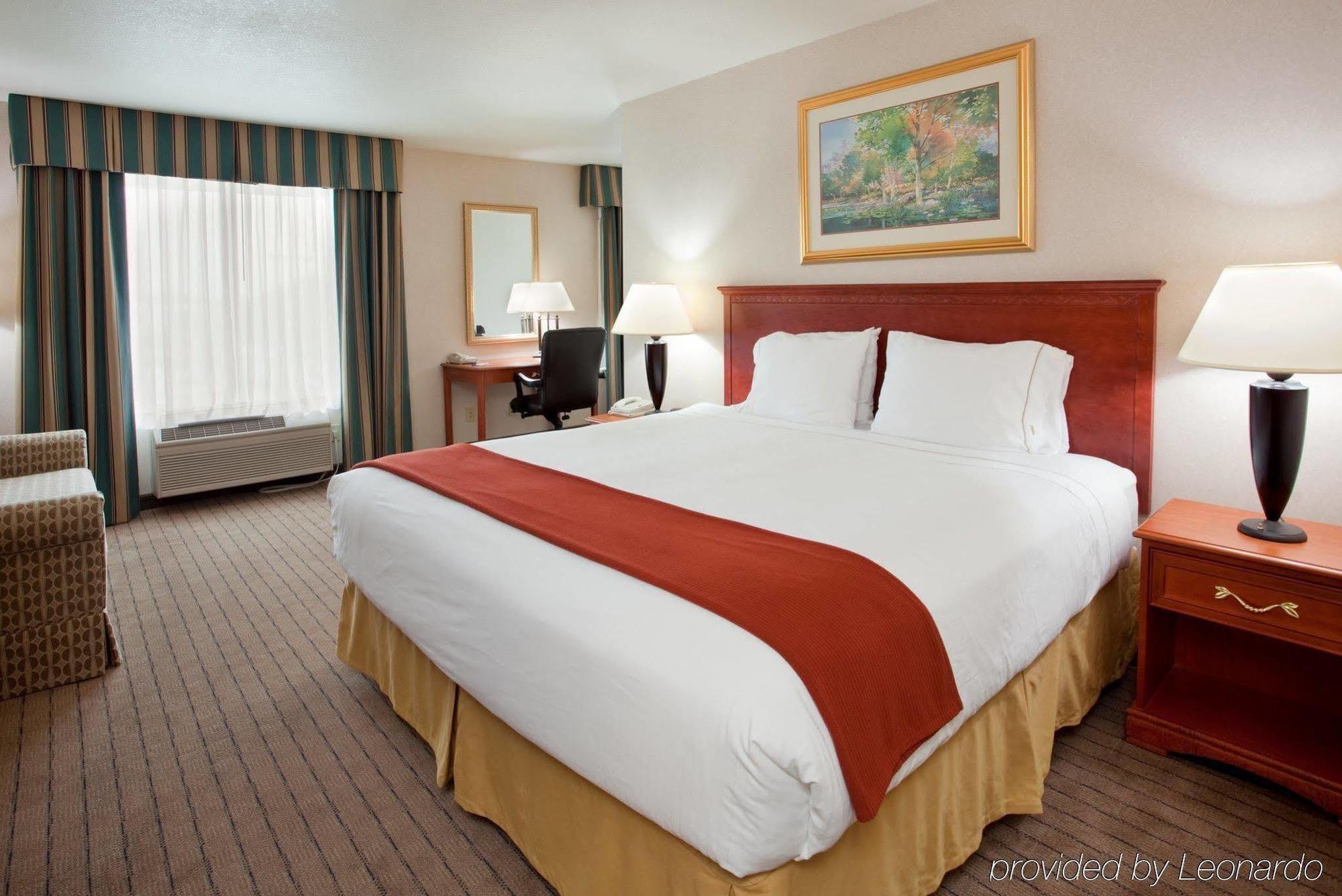 Holiday Inn Express Lawrence By Ihg Luaran gambar