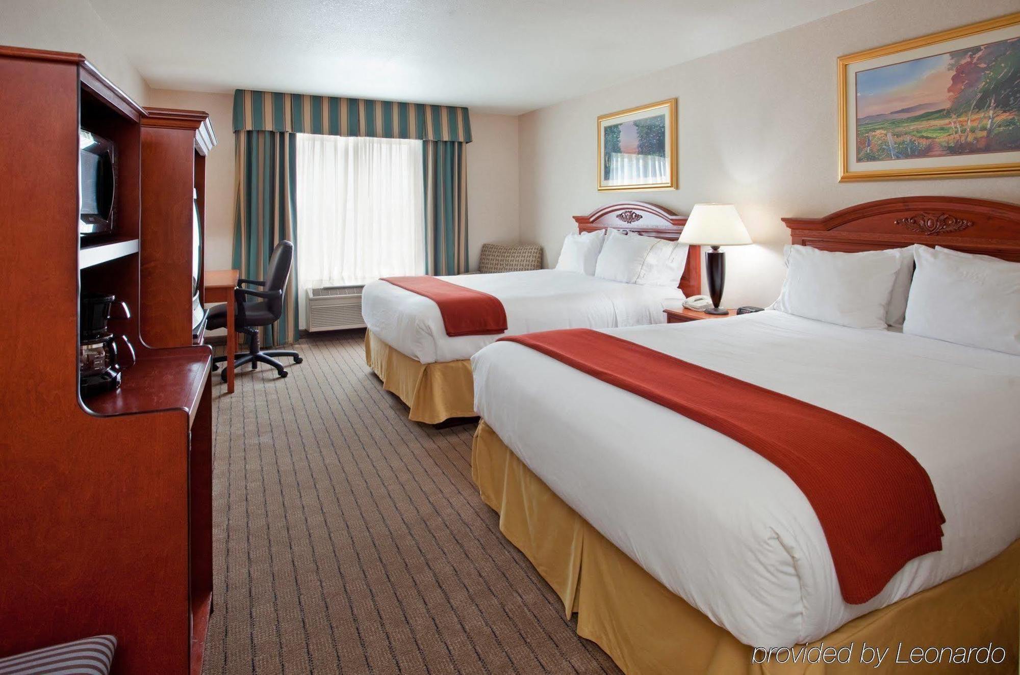 Holiday Inn Express Lawrence By Ihg Luaran gambar