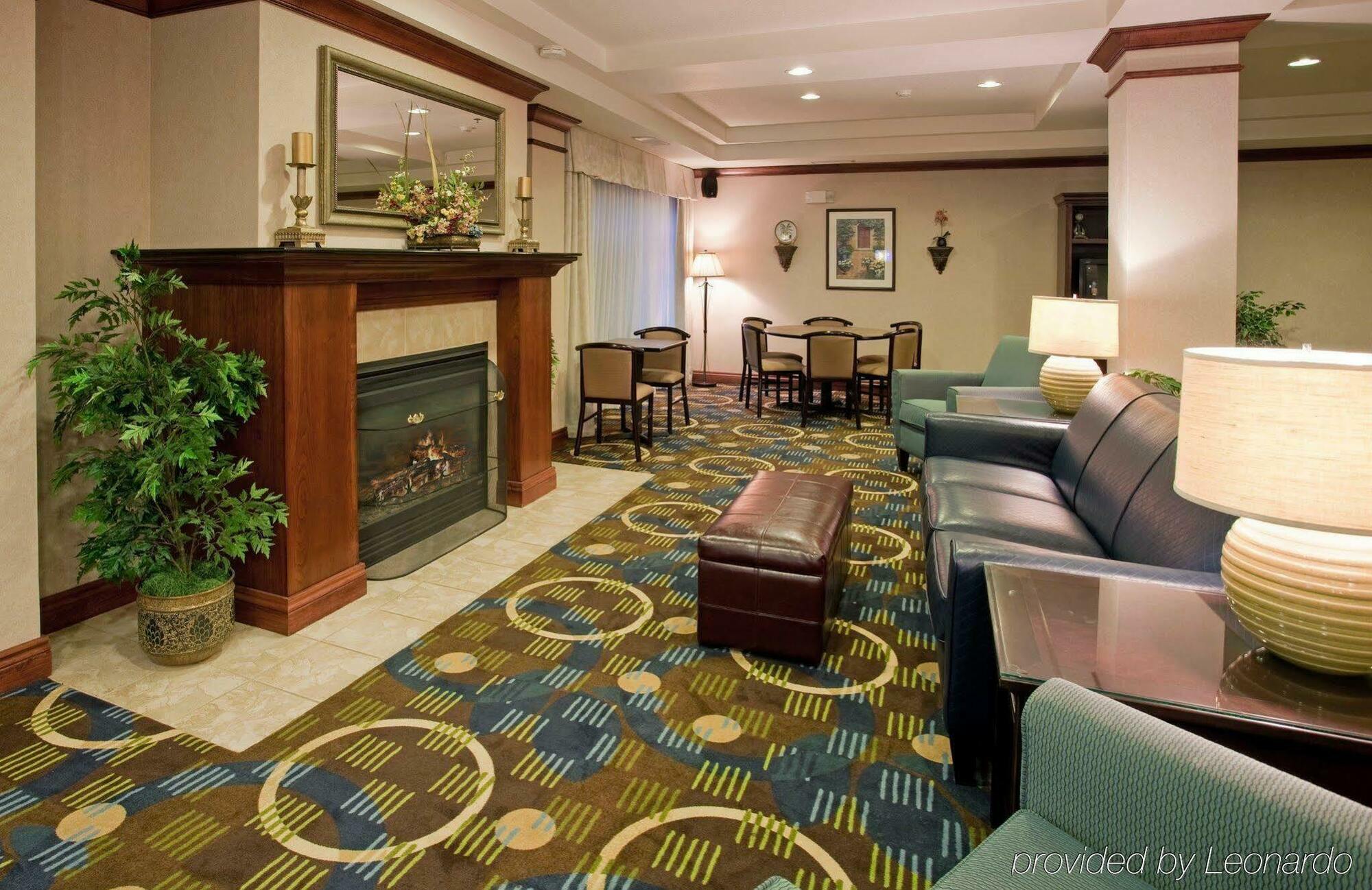 Holiday Inn Express Lawrence By Ihg Luaran gambar