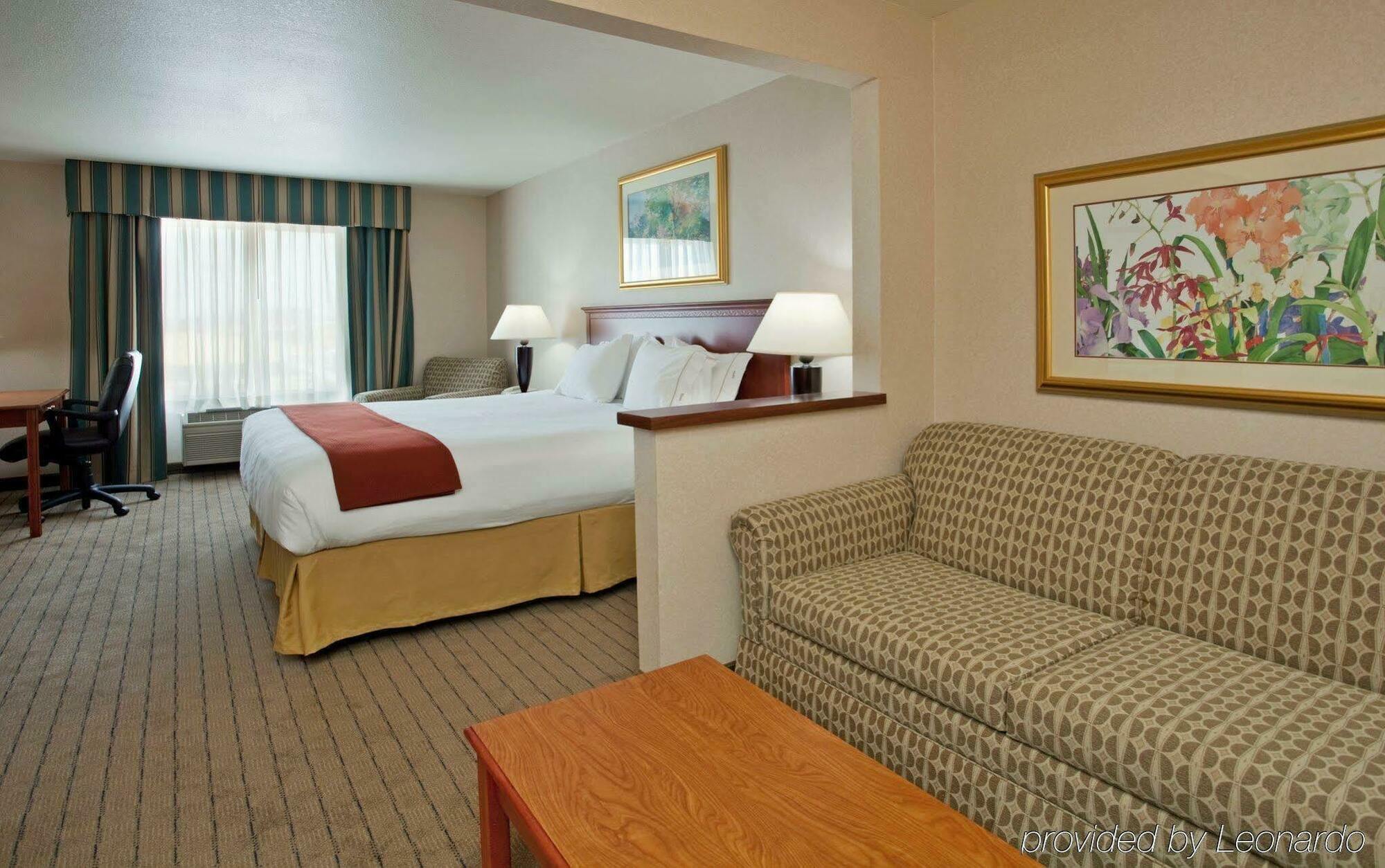 Holiday Inn Express Lawrence By Ihg Luaran gambar