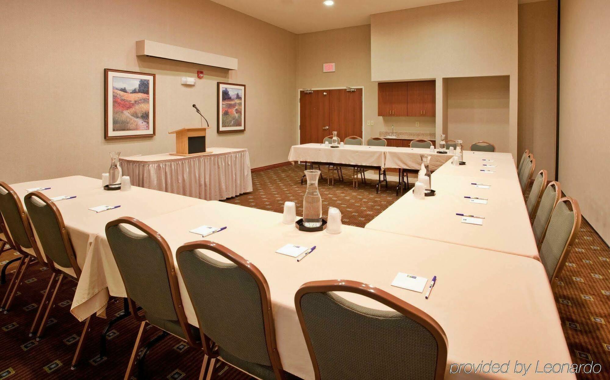 Holiday Inn Express Lawrence By Ihg Luaran gambar