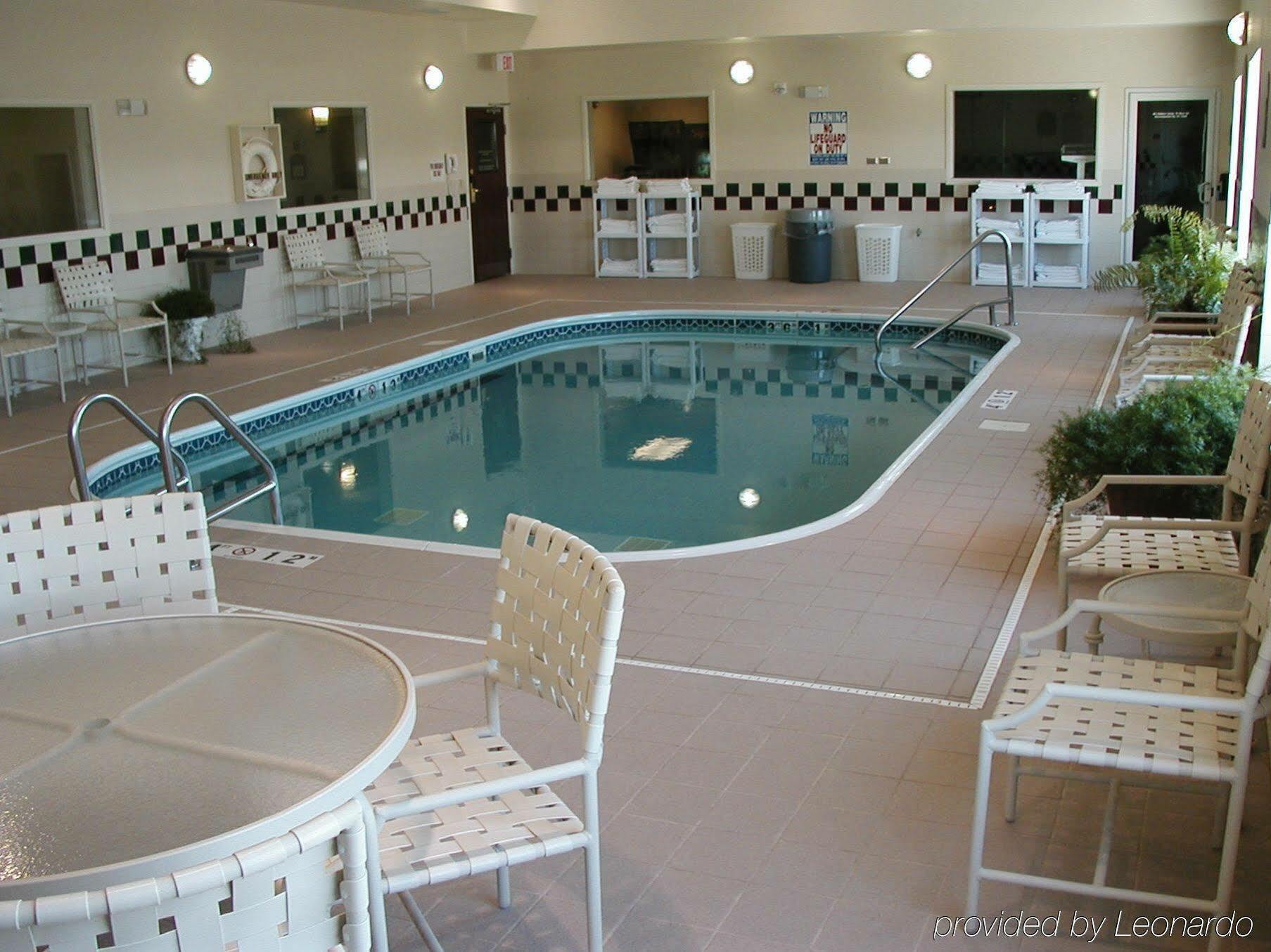 Holiday Inn Express Lawrence By Ihg Luaran gambar